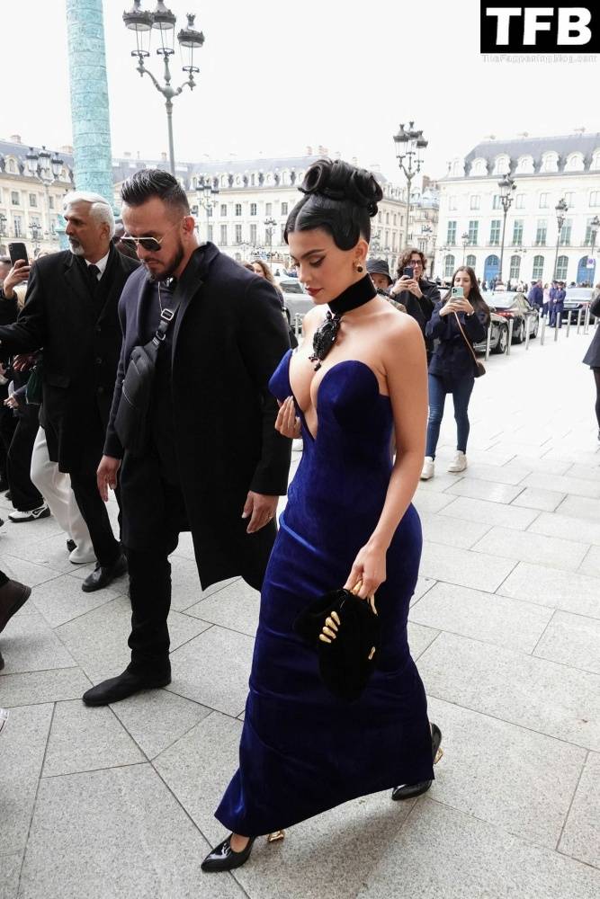 Busty Kylie Jenner Flaunts Her Deep Cleavage in Paris (54 Photos + Video) - #37
