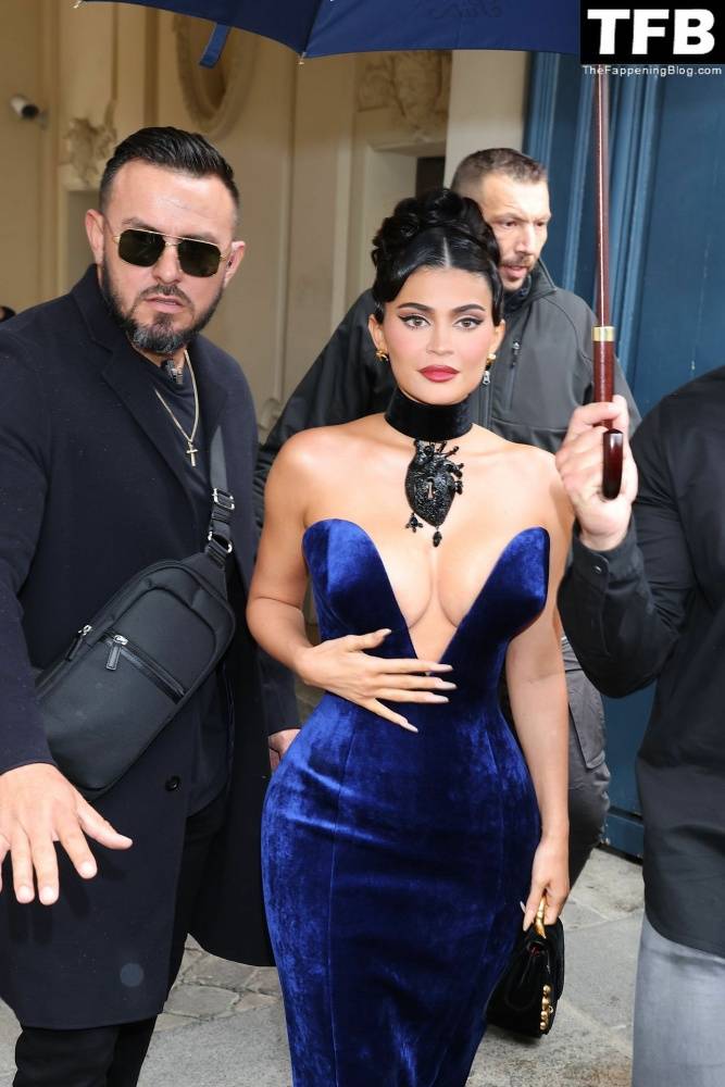 Busty Kylie Jenner Flaunts Her Deep Cleavage in Paris (54 Photos + Video) - #48