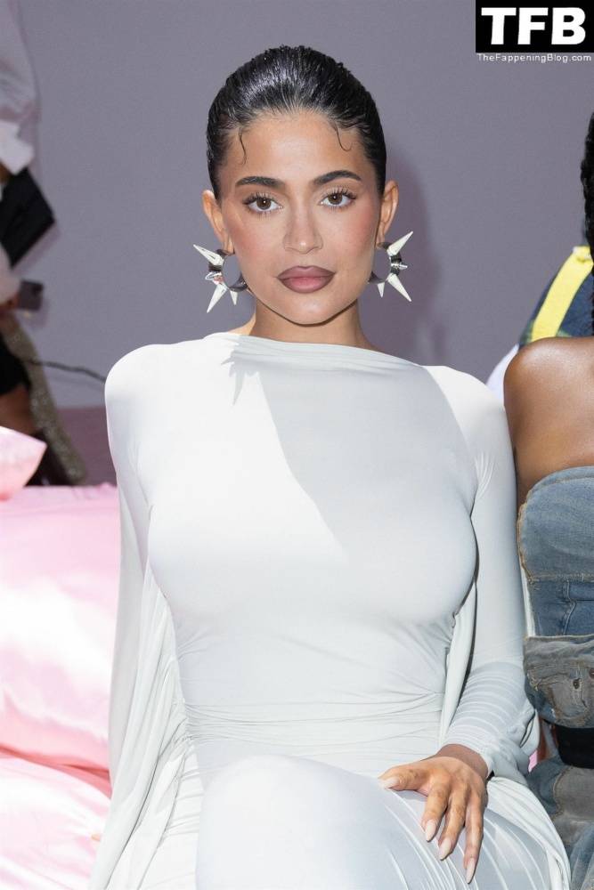 Kylie Jenner Flaunts Her Curves in a White Dress During Paris Fashion Week - #21