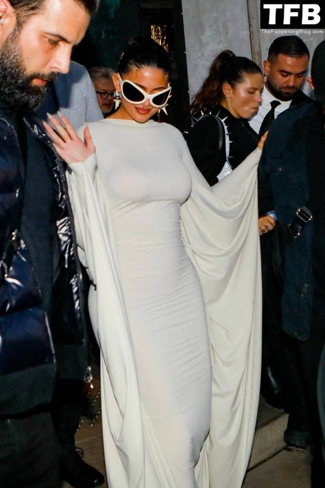 Kylie Jenner Flaunts Her Curves in a White Dress During Paris Fashion Week - #29