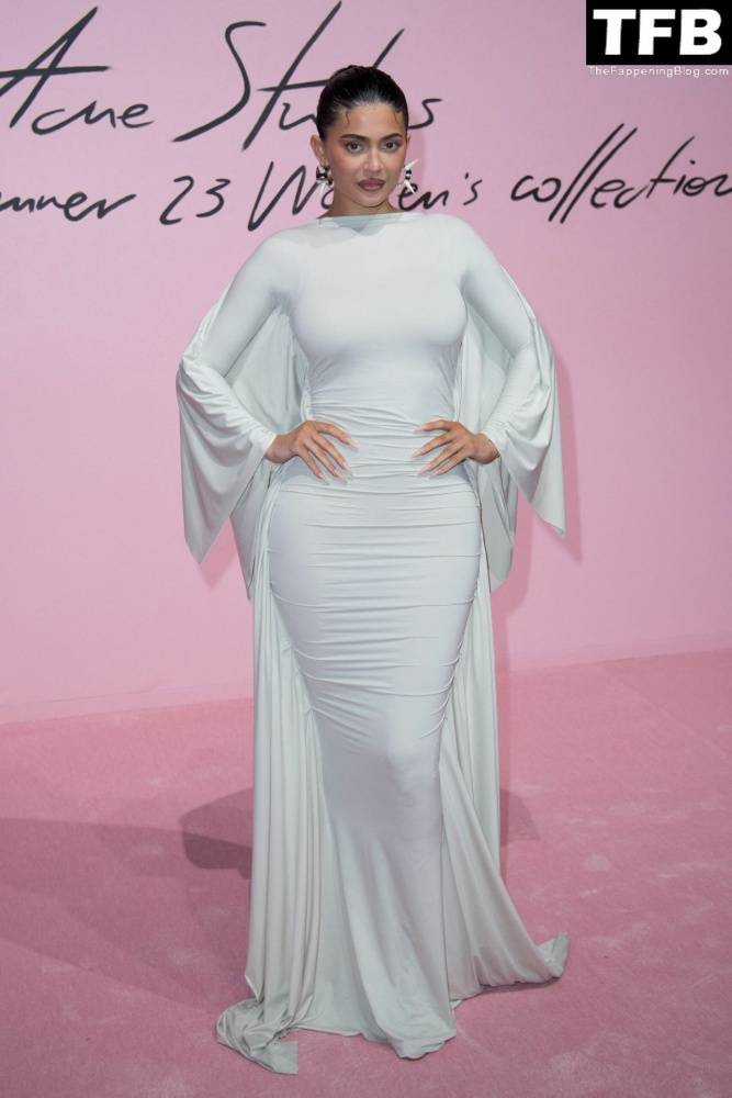 Kylie Jenner Flaunts Her Curves in a White Dress During Paris Fashion Week - #14