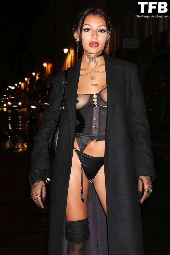 Ogee Flaunts Her Tits with Pasties While Leaving Etam Show in Paris - #1