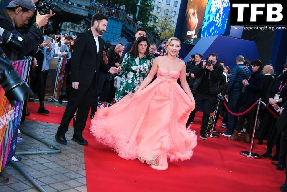 Florence Pugh Stuns on the Red Carpet at 1CThe Wonder 1D Premiere in London - #35