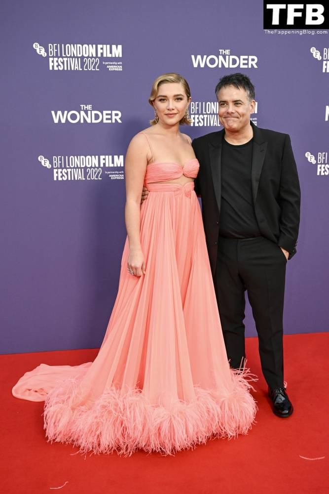 Florence Pugh Stuns on the Red Carpet at 1CThe Wonder 1D Premiere in London - #1