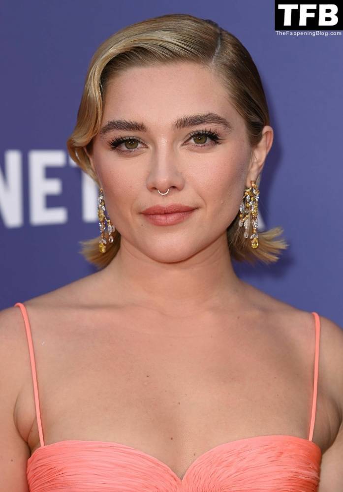 Florence Pugh Stuns on the Red Carpet at 1CThe Wonder 1D Premiere in London - #29