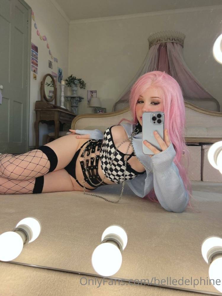 Belle Delphine Belle Cafe Full Onlyfans Set Leaked - #6