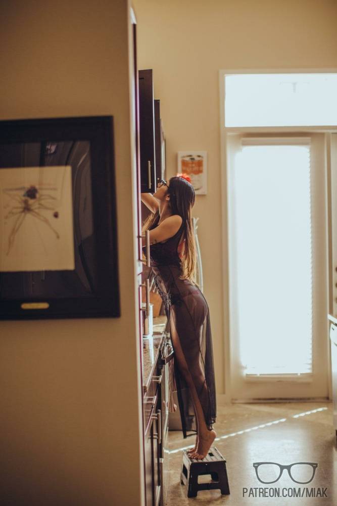 Mia Khalifa Lingerie Nightgown Patreon Set Leaked - #14