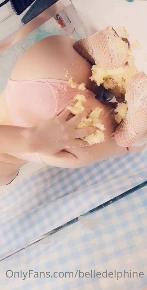 Belle Delphine Food And Balloons Onlyfans photo Leaked - #13