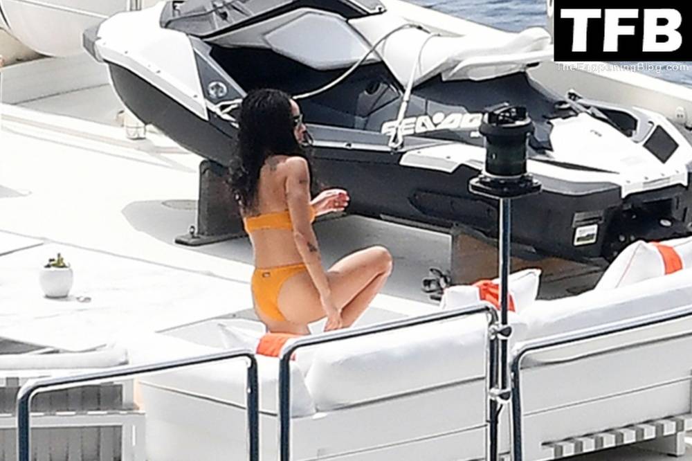 Zoe Kravitz & Channing Tatum Pack on the PDA While on a Romantic Holiday on a Mega Yacht in Italy - #37