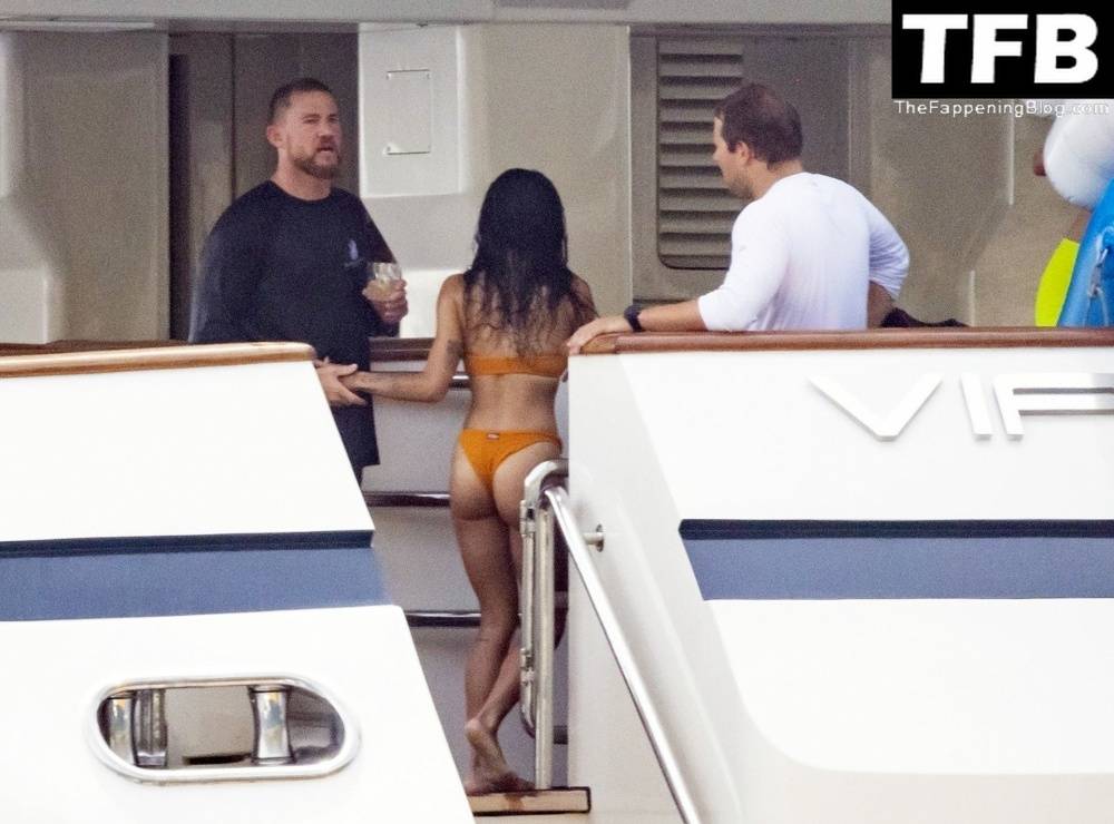 Zoe Kravitz & Channing Tatum Pack on the PDA While on a Romantic Holiday on a Mega Yacht in Italy - #10