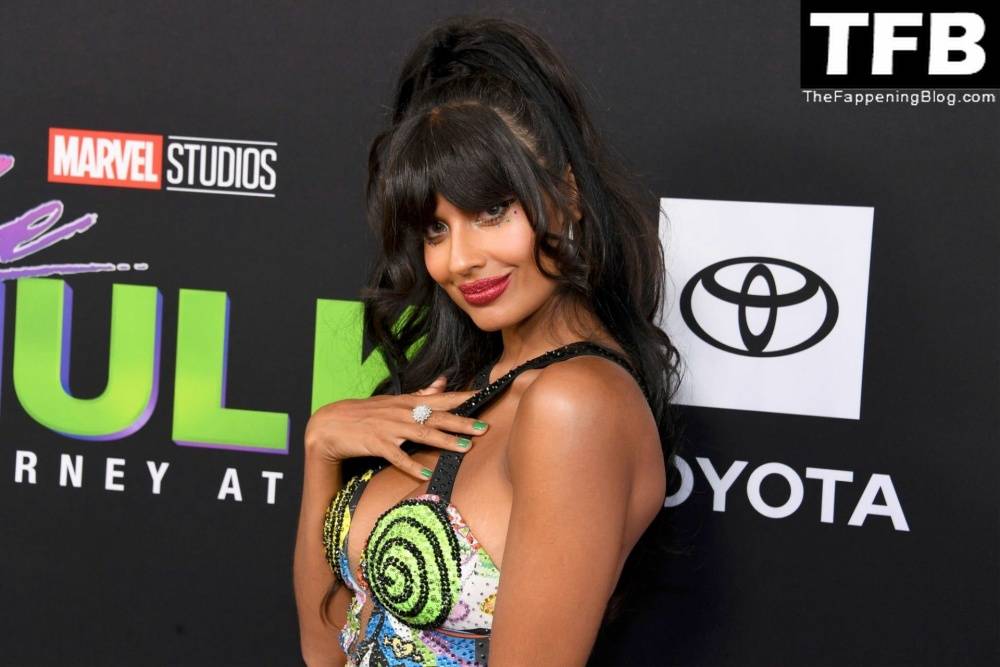 Jameela Jamil Flaunts Her Big Tits at the Premiere of Disney+ 19s 1CShe Hulk: Attorney at Law 1D in LA - #5