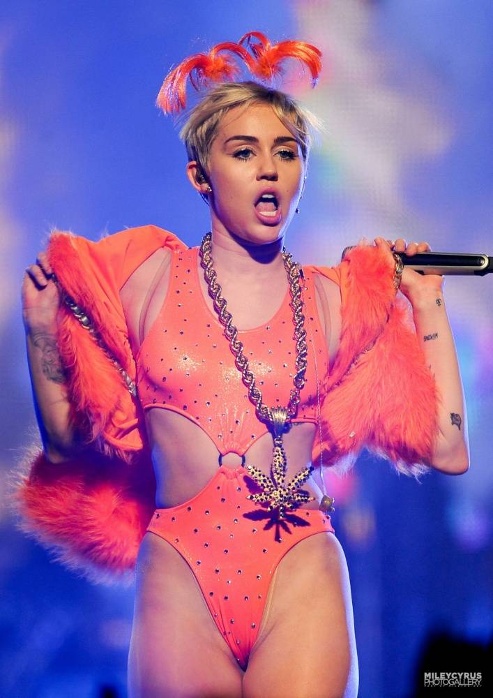 Miley Cyrus (mileycyrus) Nude OnlyFans Leaks (50 Photos) - #6