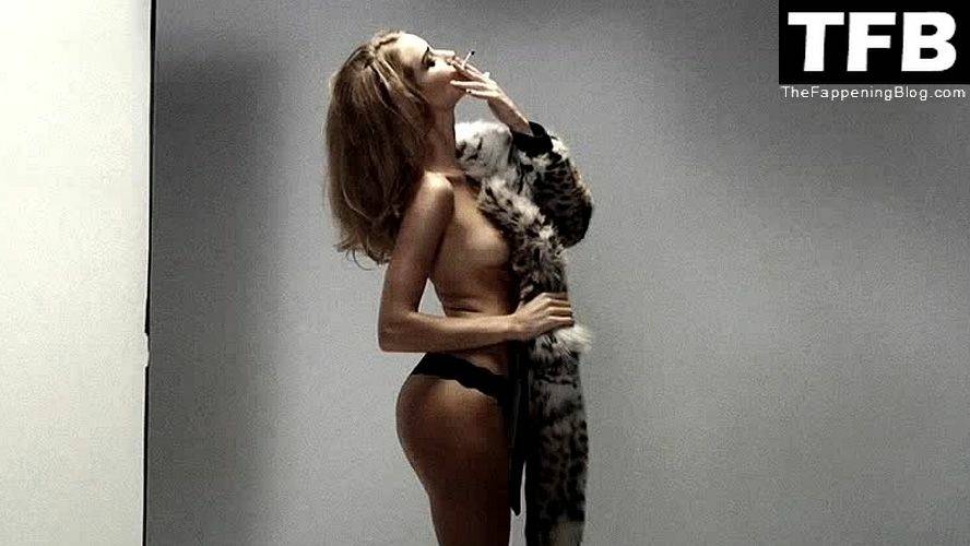 Rosie Huntington-Whiteley Nude & Sexy Collection – Part 2 - #32