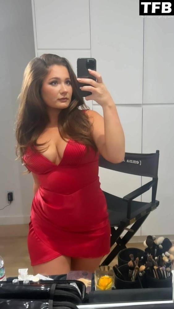 Emma Kenney Shows Off Her Sexy Boobs - #9