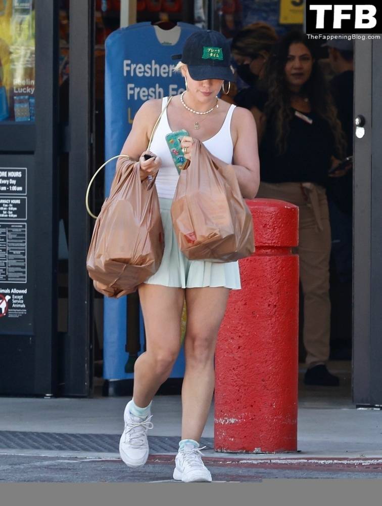 Hilary Duff Goes Grocery Shopping After Her Tennis Class - #29