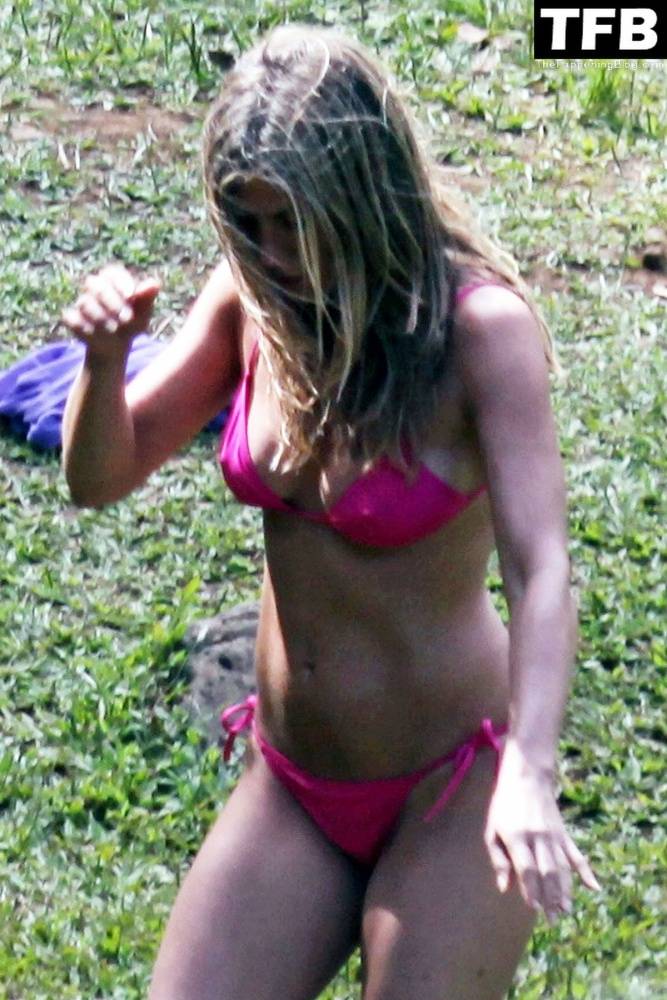 Jennifer Aniston Nude & Sexy Collection 13 Part 1 - #10