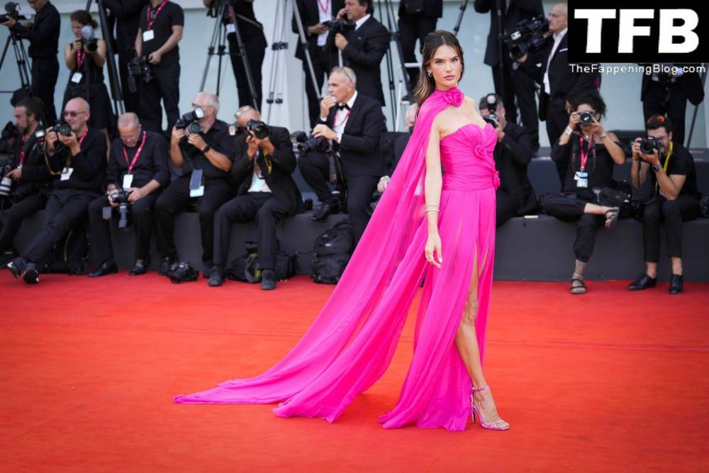 Alessandra Ambrosio Looks Stunning at the 79th Venice International Film Festival - #30