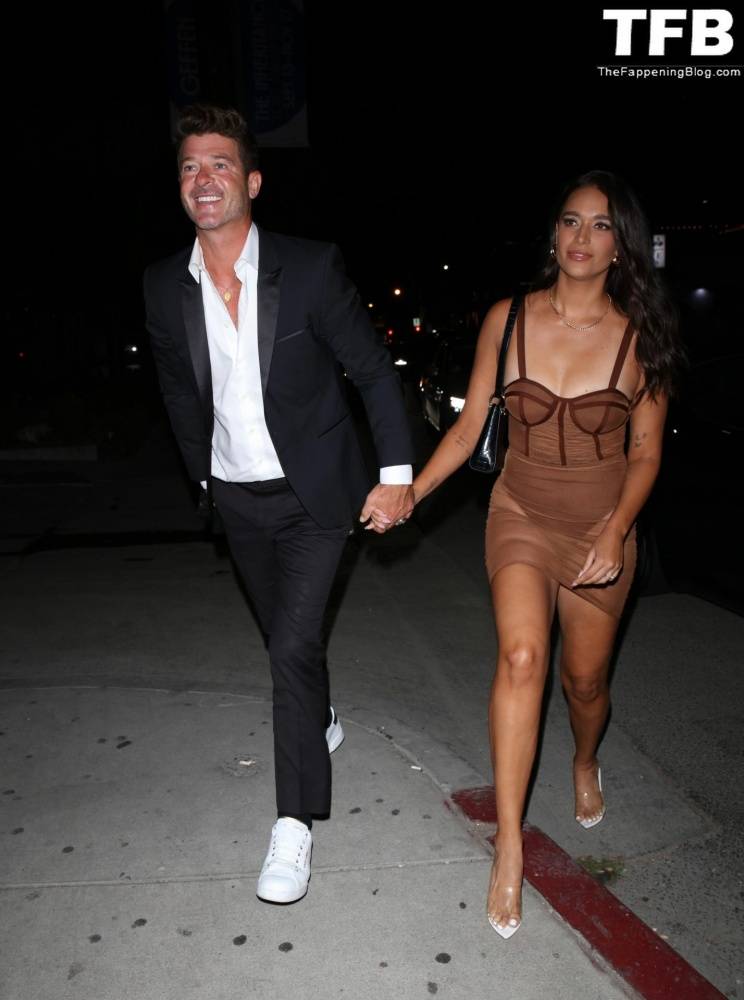 April Love Geary & Robin Thicke are One HOT Couple - #1