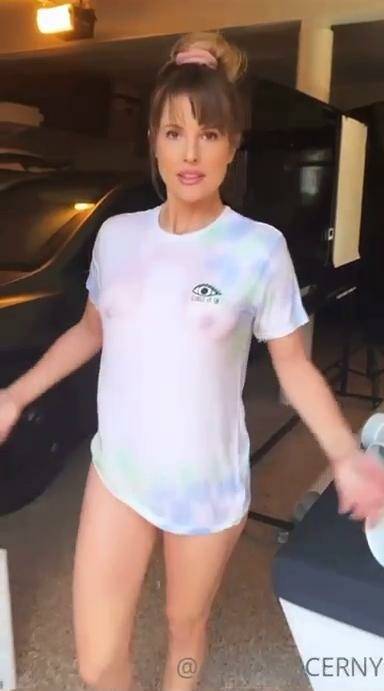 Amanda Cerny Nipple Wet T-Shirt Onlyfans Video Leaked - #1