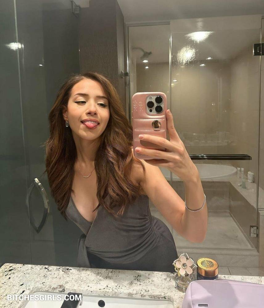 Pokimane Nude Twitch Streamer Leaked Photos - #3