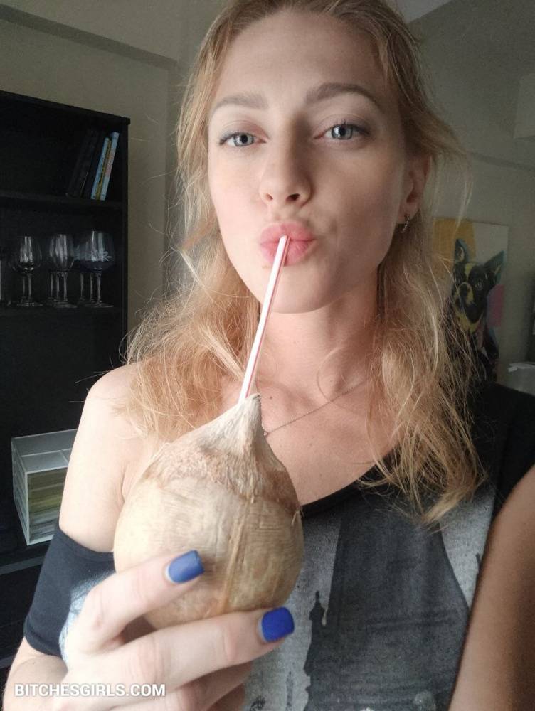 Leyla Bloom Reddit Nude Girl - Leyla Shinwari Reddit Leaked Nudes - #22