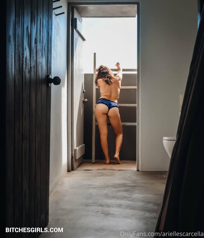 Arielle Scarcella Nude - Ariellescarcella Leaked Nude Pics - #1