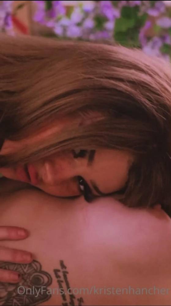 Kristen Hancher Nude Lesbian Threesome Onlyfans Video Leaked - #5
