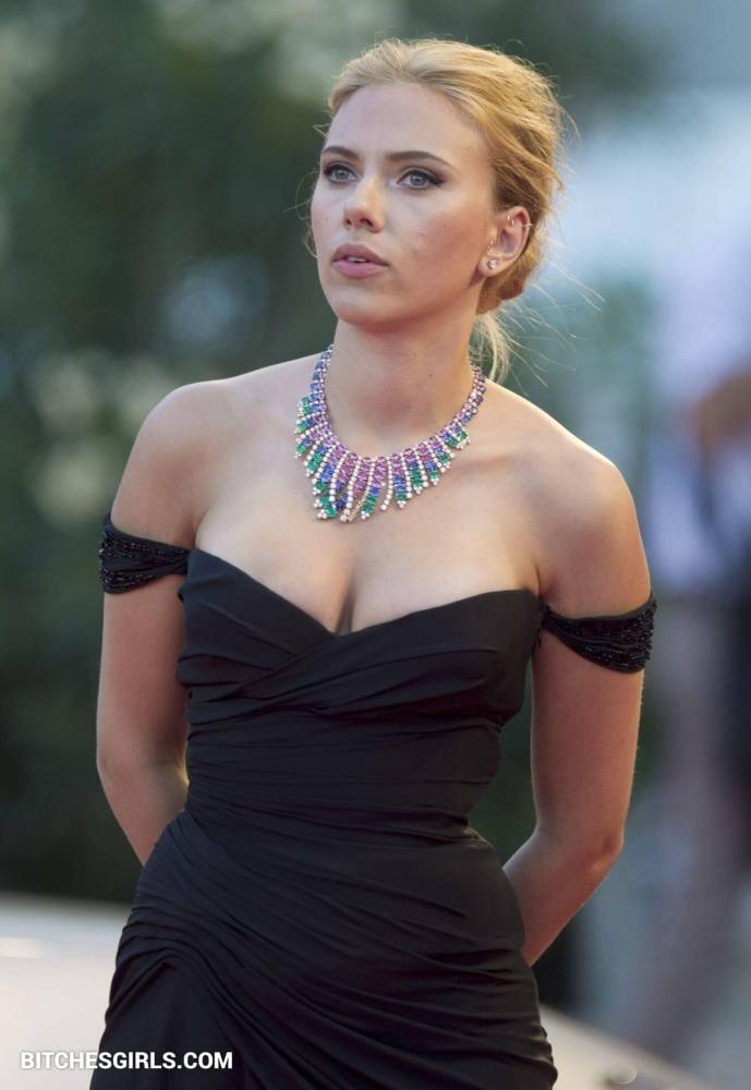 Scarlett Johansson Nude Celebrities - Scarlett Celebrities Leaked Naked Photos - #24