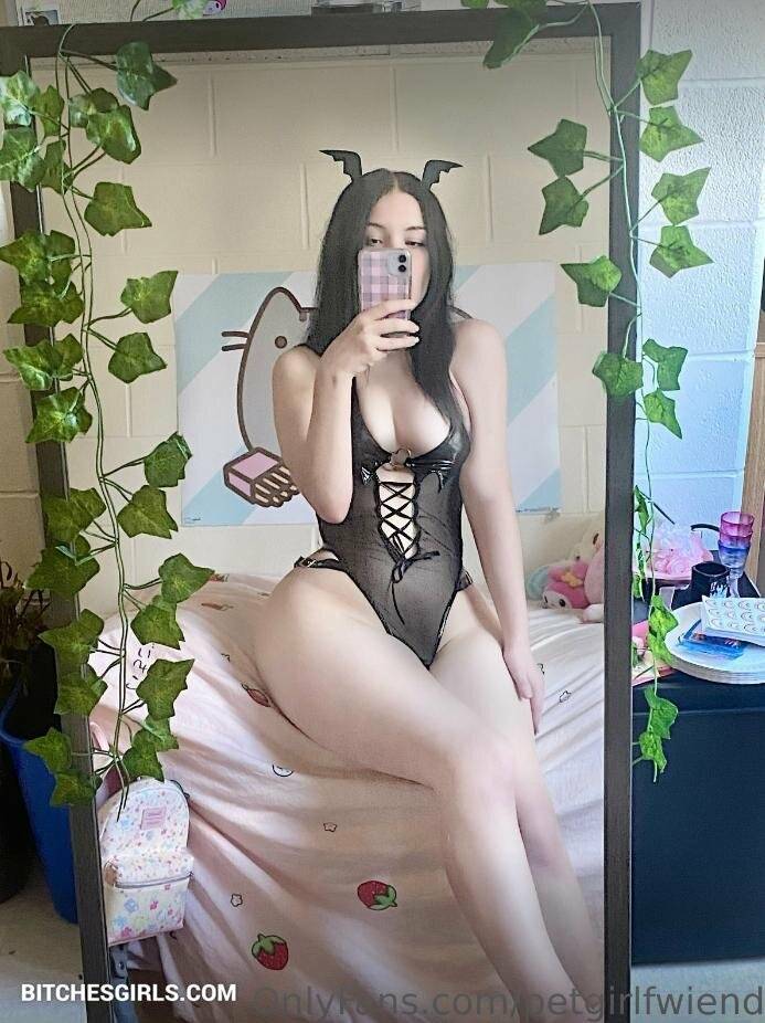 Petgirlfwiend Nude - Onlyfans Leaked Nude Photos - #4