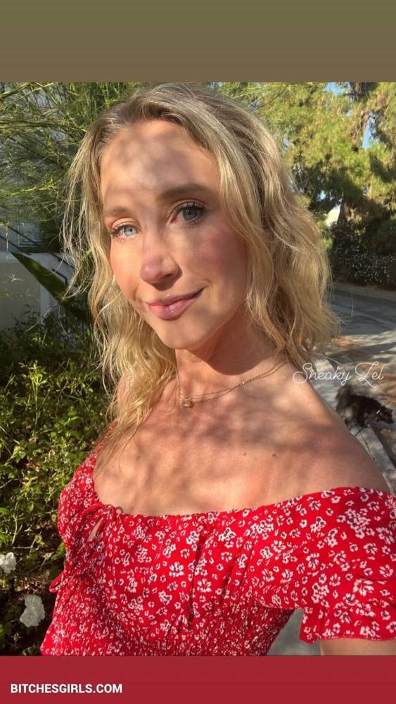 Maude Garrett Youtube Sexy Influencer - Maude - #17