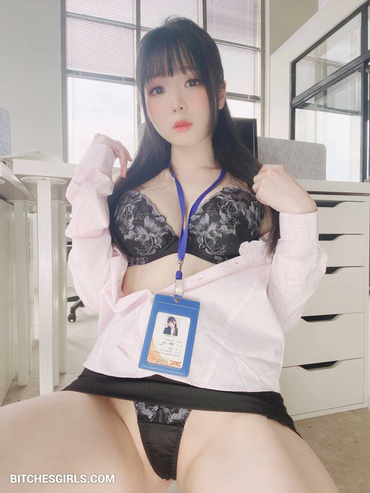 Shuang Cosplay Porn - Shimotsuki Shimo Patreon Leaked Naked Photos - #15