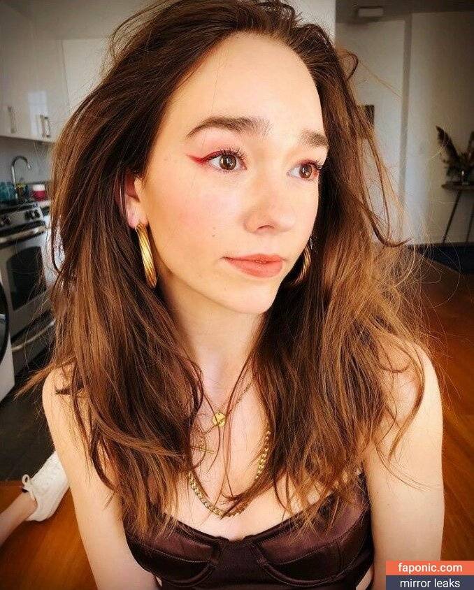 Holly Taylor aka actress aka holly_taylor aka hollytaylor97 aka lilydarling Nude Leaks OnlyFans - #13