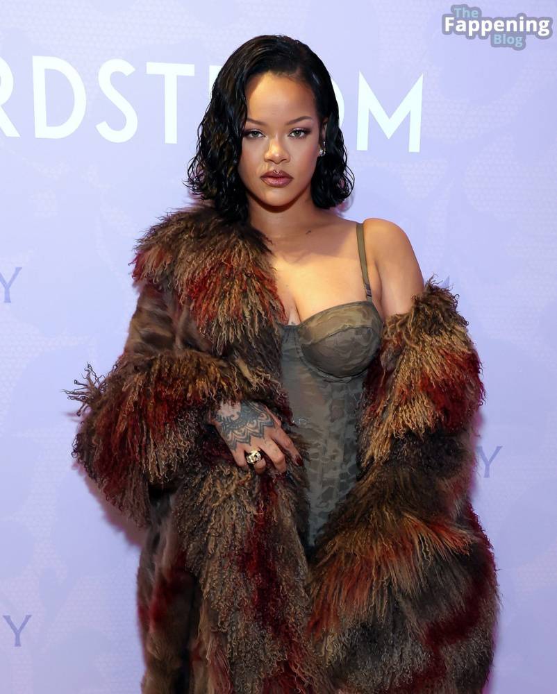 Rihanna Looks Sexy at the Savage x Fenty Launch (10 Photos) - #3