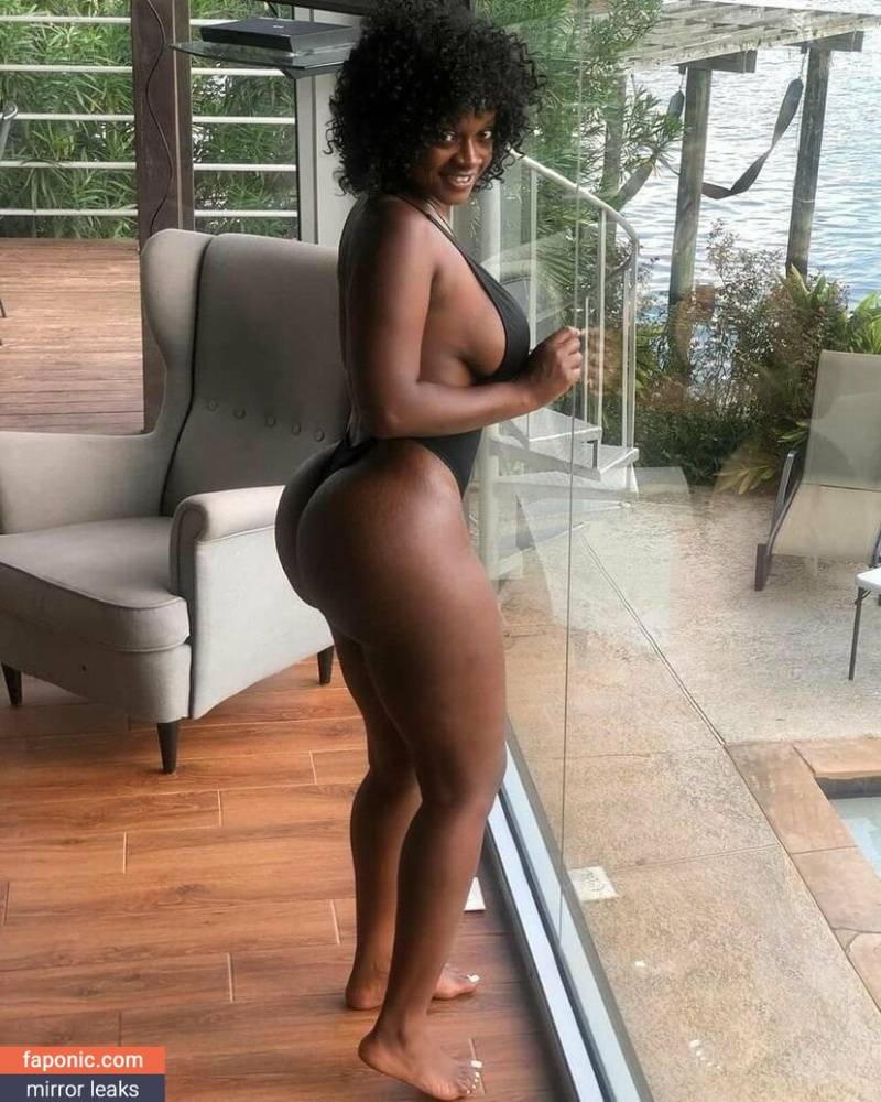 L0yal_trini aka Loyal Trini aka l0yaltriinii Nude Leaks OnlyFans - #8