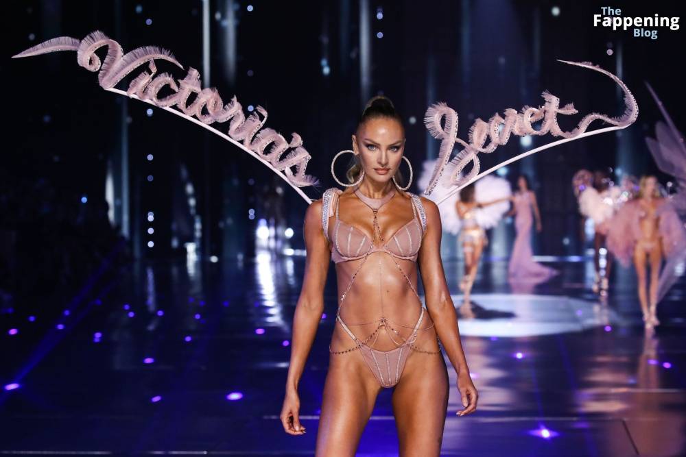 Candice Swanepoel Displays Her Sexy Body at the 2024 Victoria’s Secret Show (74 Photos) - #16