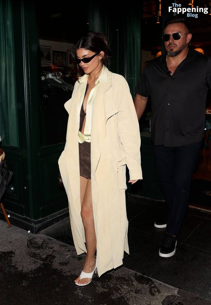 Kylie Jenner Flaunts Her Sexy Legs & Tits in Paris (29 Photos) - #20