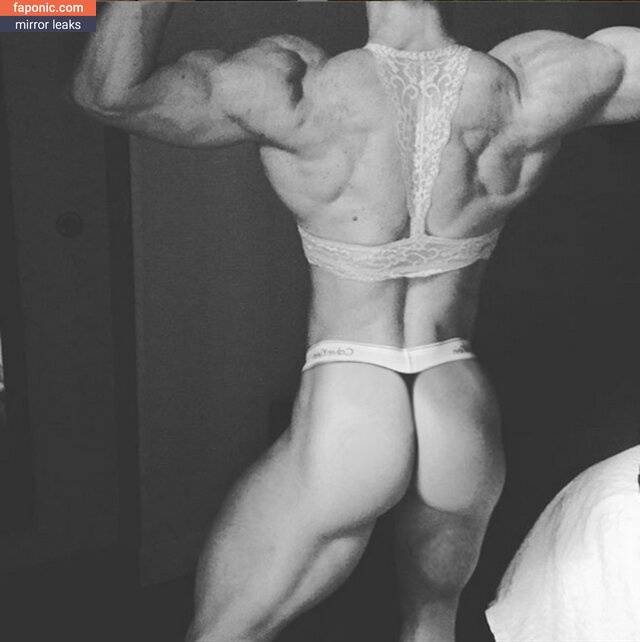 Esther Kelly aka Tapered Physique aka taperedp aka taperedphysique Nude Leaks OnlyFans - #3