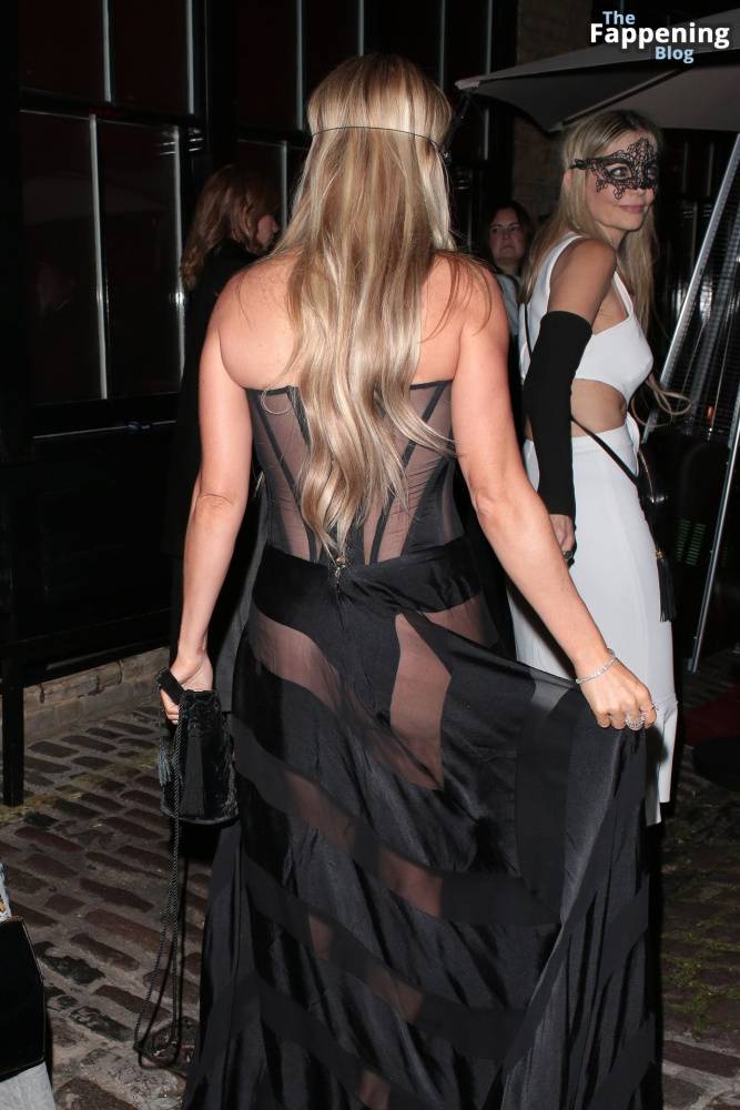 Ellie Goulding Makes a Very Busty Exit as She’s Seen Leaving Chiltern Firehouse (65 Photos) - #6