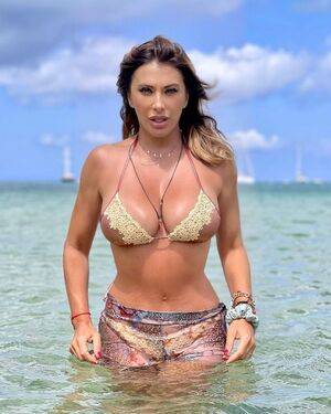 Sabrina Salerno / sabrinasalernofficial Nude Leaks - Fapello - #27