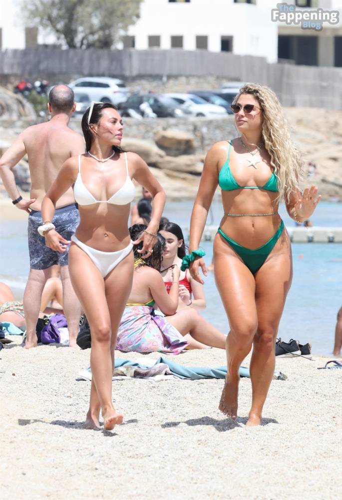 Antigoni Buxton & Paige Thorne Show Off Their Sexy Bikini Bodies (34 Photos) - #2