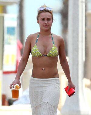 Hayden Panettiere / HaydenPanettiere Nude Leaks - Fapello - #30