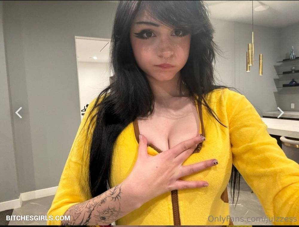 Julzzess Nude Teen - Jules Nsfw Photos Tiktok - #7