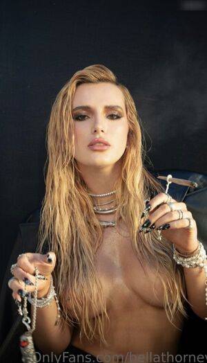 Bella Thorne / bellathorne / bellathornevip Nude Leaks - #18