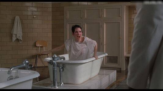 Winona Ryder / winonaryderofficial Nude Leaks - Fapello - #6