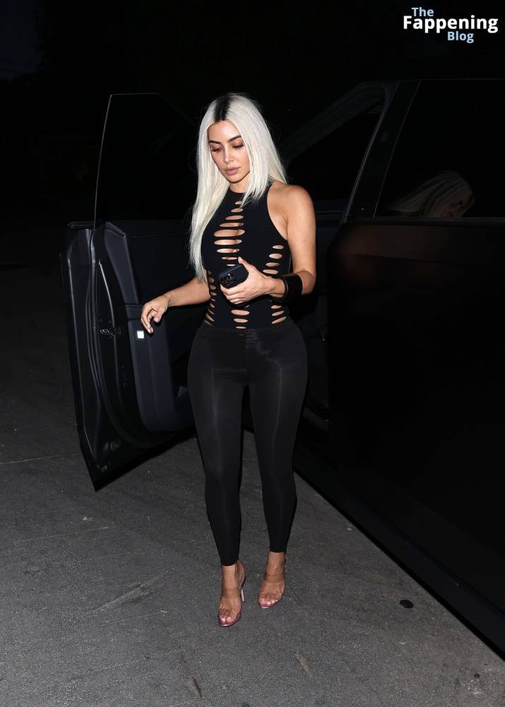 Kim Kardashian Looks Stunning in Black in Beverly Hills (14 Photos) - #9