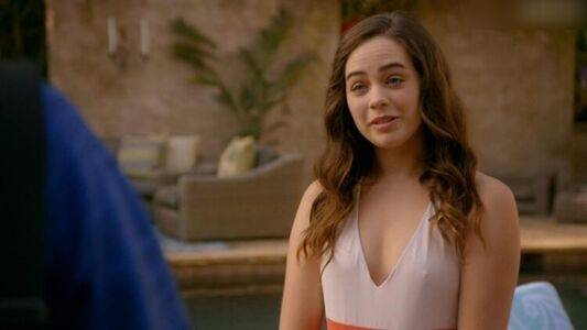 Mary Mouser / missmarymmouser Nude Leaks - Fapello - #9