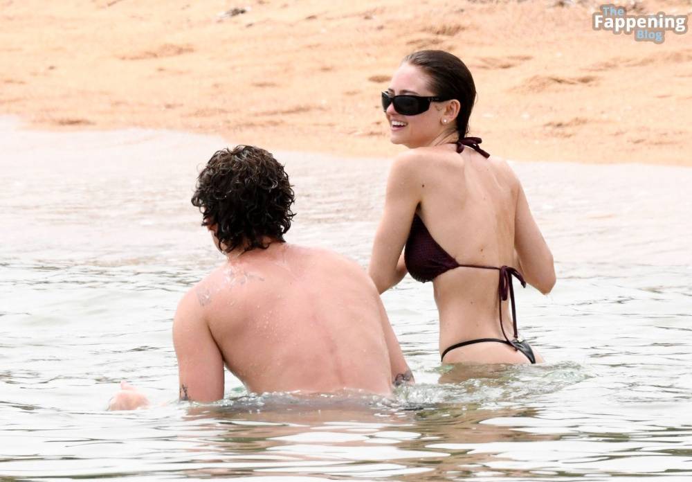 Leni Klum Packs on the PDA with Her Boyfriend in Sardinia (105 Photos) - #19