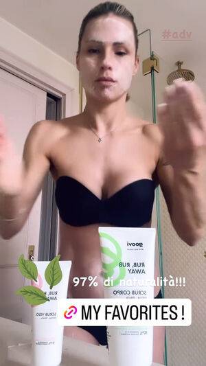 Michelle Hunziker / m_hunziker / therealhunzigram Nude Leaks - Fapello - #18