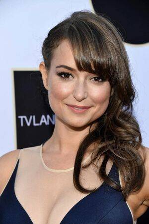 AT&T Girl / Milana Vayntrub / https: / mintmilana Nude Leaks - Fapello - #15