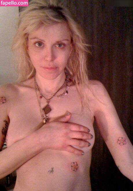 Courtney Love / courtney-love Nude Leaks OnlyFans - TheFap - #4